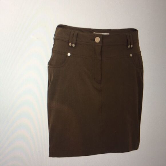 Golf skort by Green Lamb. Size 4 - Picture 3 of 8